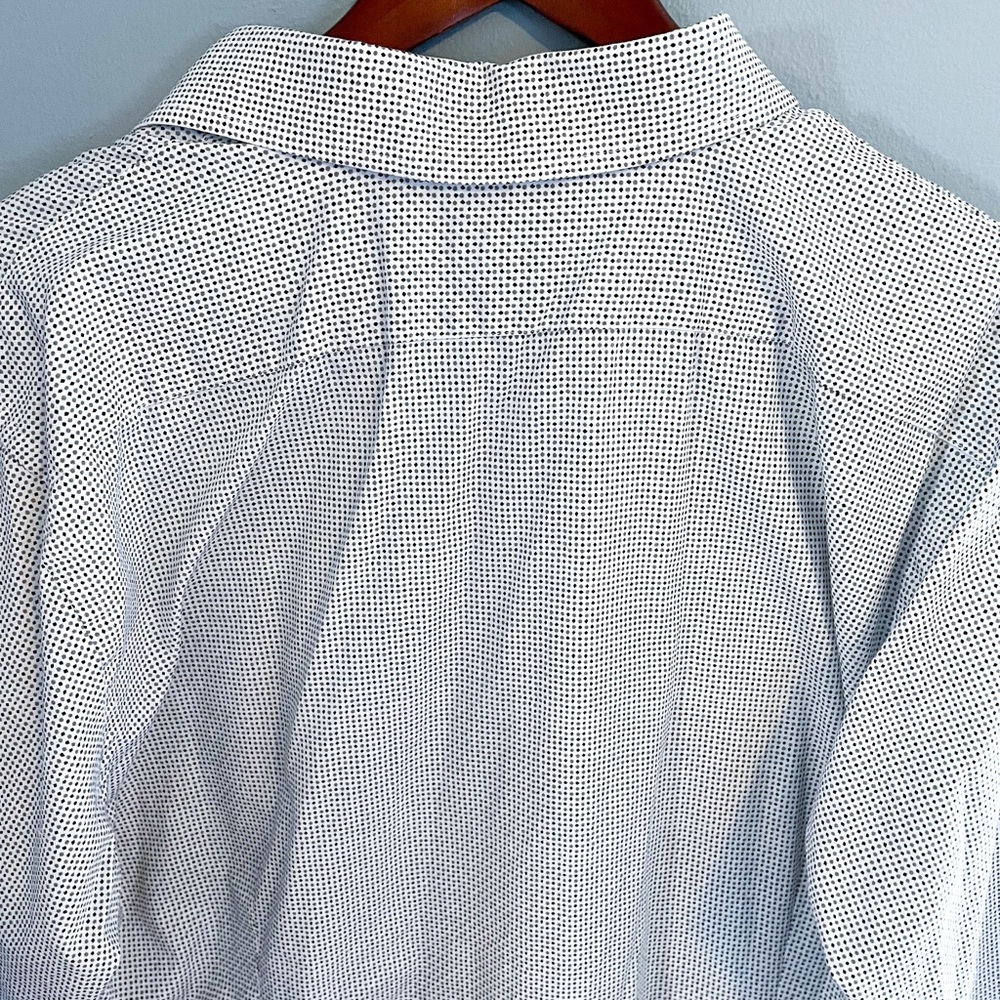 Express polka dot fitted button up shirt - Picture 5 of 7